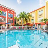 Holiday Inn Express & Suites Bradenton West by IHG