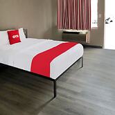 OYO Hotel Petersburg VA I-95 & E Washington St