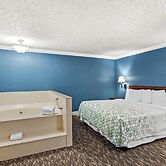 HomeTowne Studios by Red Roof Yuba City Bonanza – Marysville
