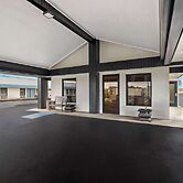 Rodeway Inn & Suites