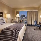 Omni Los Angeles Hotel at California Plaza