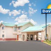 Days Inn by Wyndham Hobbs