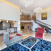 Best Western Plus Newport Mesa Inn