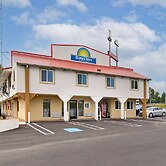 Days Inn by Wyndham Holladay