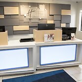 Holiday Inn Express & Suites Colorado Springs North by IHG