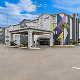Spark by Hilton Biloxi Ocean Springs
