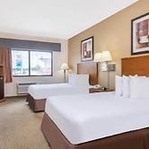 Days Inn By Wyndham Phenix City Near Fort Moore