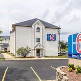 Motel 6 Streetsboro, OH