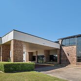 SureStay Plus Hotel by Best Western Greenwood