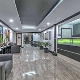 Super 8 by Wyndham Grand Prairie North