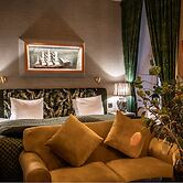 Victory Hotel