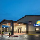 Days Inn & Suites by Wyndham Athens Alabama
