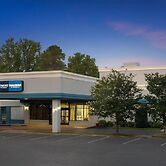 Days Hotel by Wyndham Williamsburg I-64