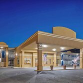 Motel 6 Effingham, IL