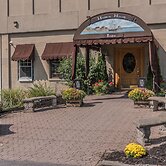Harbor House Inn
