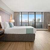 Highliner Hotel & Conference Centre