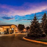 Best Western Plus Guildwood Inn