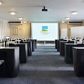 Peninsula All-Suite Hotel by Dream Resorts