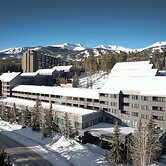 Hotel Alpenrock Breckenridge, Curio Collection by Hilton
