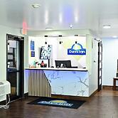 Days Inn by Wyndham Salina I-70