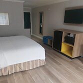 Days Inn & Suites by Wyndham Mountain View
