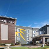 La Quinta Inn & Suites by Wyndham Atlanta Airport South