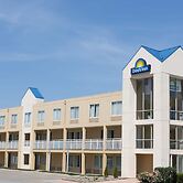 Days Inn by Wyndham West Des Moines / Clive
