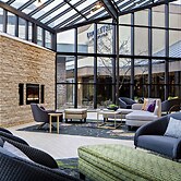 DoubleTree by Hilton Fairfield Hotel & Suites