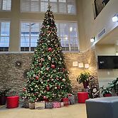 Ramada Plaza by Wyndham Nags Head Oceanfront