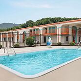 Howard Johnson by Wyndham Chattanooga Lookout Mountain I-24