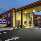 Travelodge by Wyndham Banning CA Near Casino/Outlet Mall