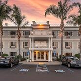 Best Western Luxury Inn