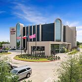 Crowne Plaza Suites Arlington by IHG