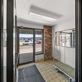 Days Inn by Wyndham Winona