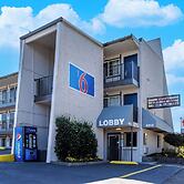Motel 6 Portland, OR - Southeast