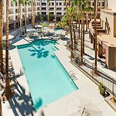 Hilton Phoenix Airport