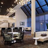 Holiday Inn Washington-Dulles International Airport by IHG