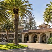 Casa Mani Resort Napa Valley, Curio Collection by Hilton
