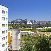 Holiday Inn Sydney Potts Point by IHG