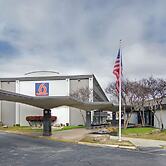 Motel 6 Mesquite, TX – Town East