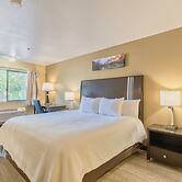 The Oakhurst Inn at Yosemite