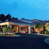 Courtyard by Marriott Savannah Midtown