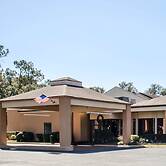 Quality Inn & Suites Pensacola Bayview