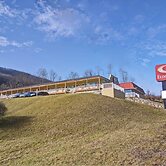 Econo Lodge Near Bluefield College