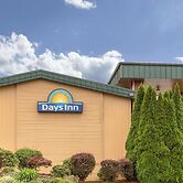 Days Inn by Wyndham Black Bear