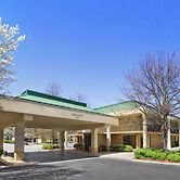 Howard Johnson by Wyndham Greensboro Near the Coliseum