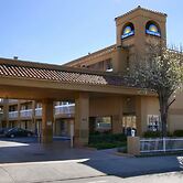 Days Inn by Wyndham Hayward Airport