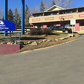 Canadas Best Value Inn Calgary Chinook Station