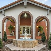 Clarion Pointe Tampa-Brandon Near Fairgrounds and Casino