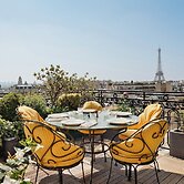 Hotel Raphael
